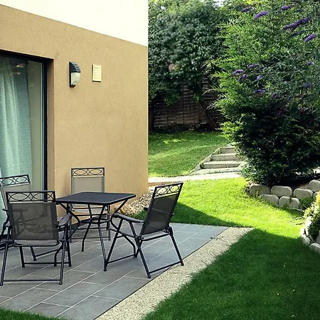 Townhouse On Budapest Border * Budaörs