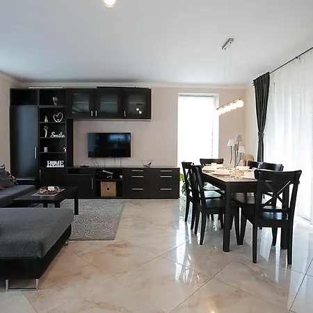 Townhouse On Budapest Border