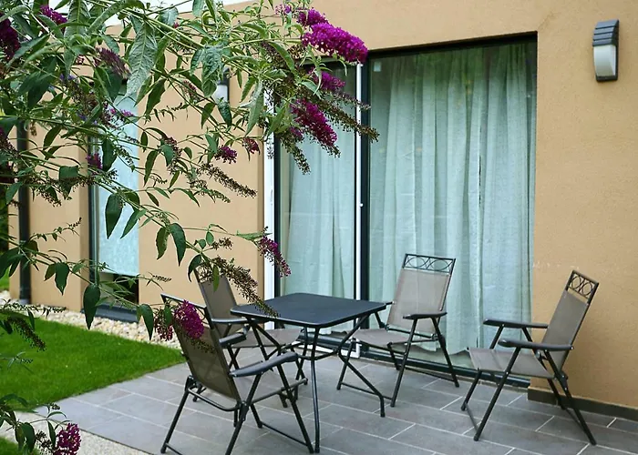 Townhouse On Budapest Border * ブダエルシュ