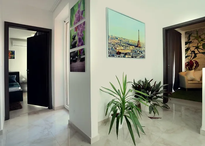 別荘 Townhouse On Budapest Border *