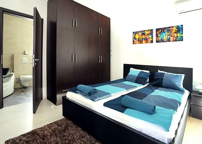 Townhouse On Budapest Border * ブダエルシュ