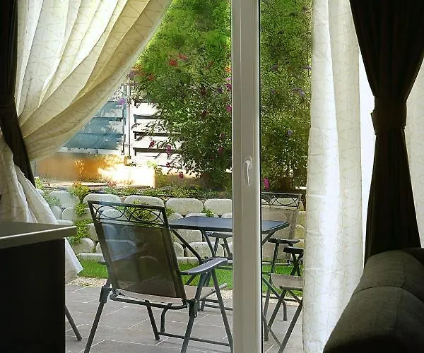Townhouse On Budapest Border *